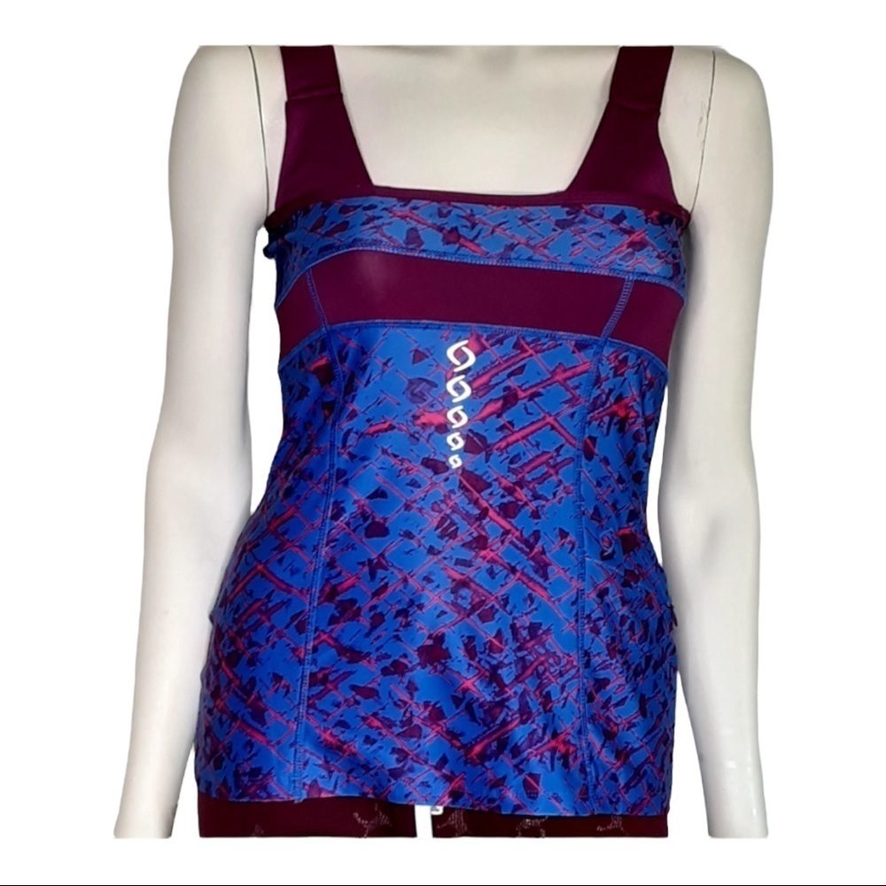 Moving Comfort tank top sz small